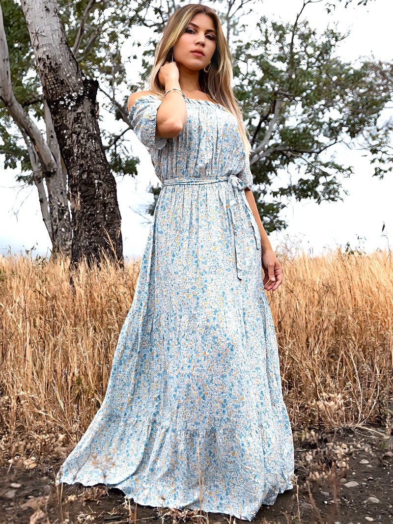 Robe Longue Fluide Fleurie à Col Bateau Ajustable et Ceinture